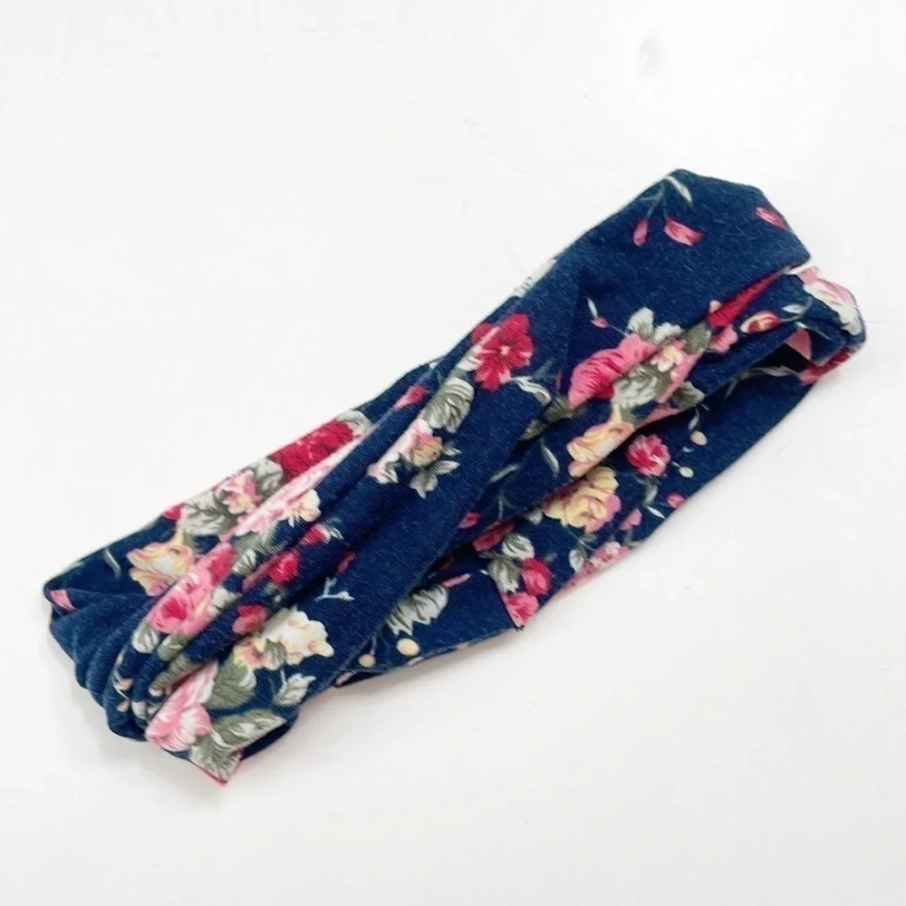 Floral knotted headband